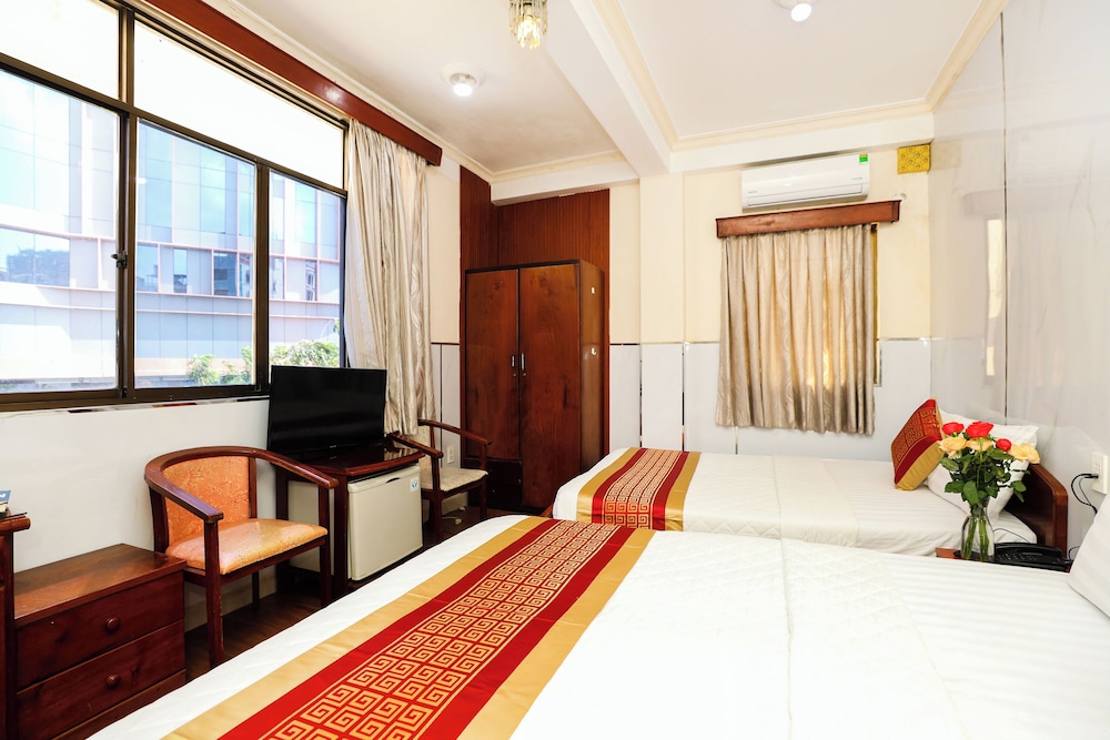 Hanh Phuc Hotel 41/55