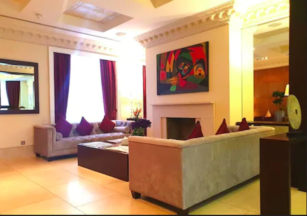 Park City Grand Plaza Kensington 51/74