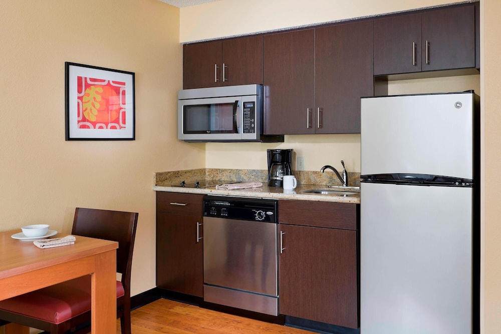 TownePlace Suites Dallas Bedford 28/34