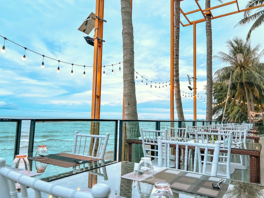 Eco Cozy Beachfront Resort Chaam 46/51