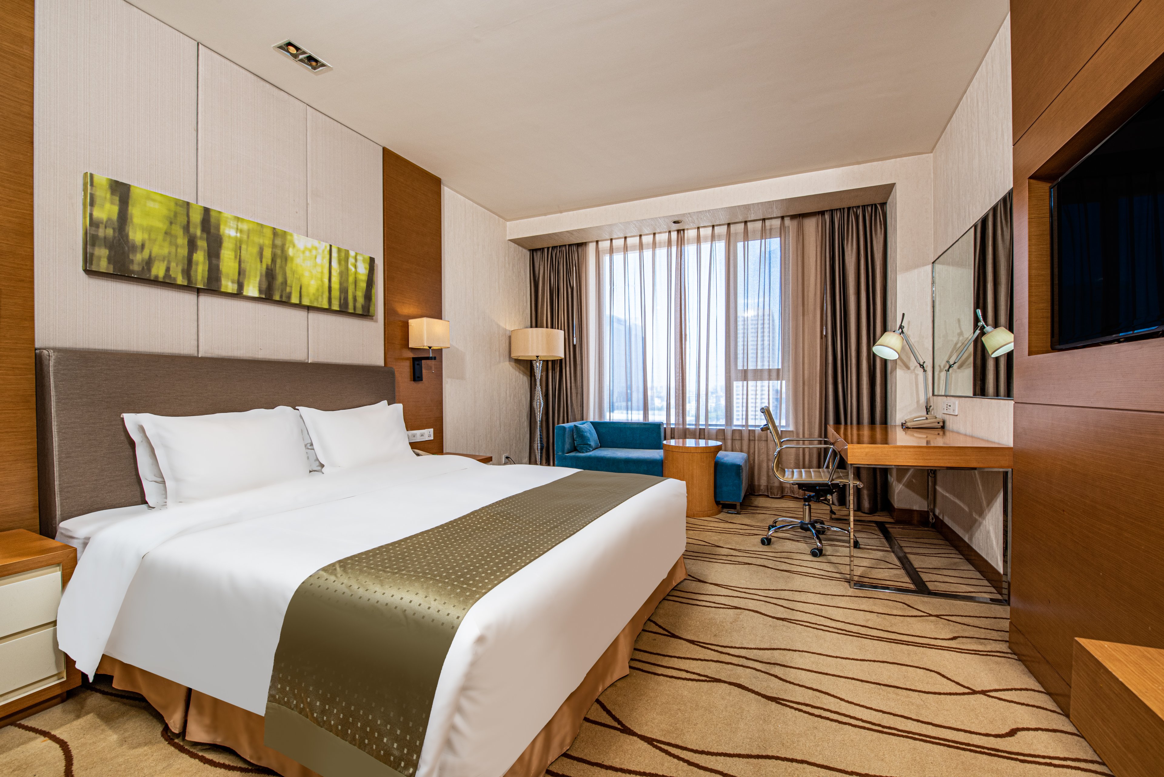 HOLIDAY INN PANJIN AQUA CITY 16/50