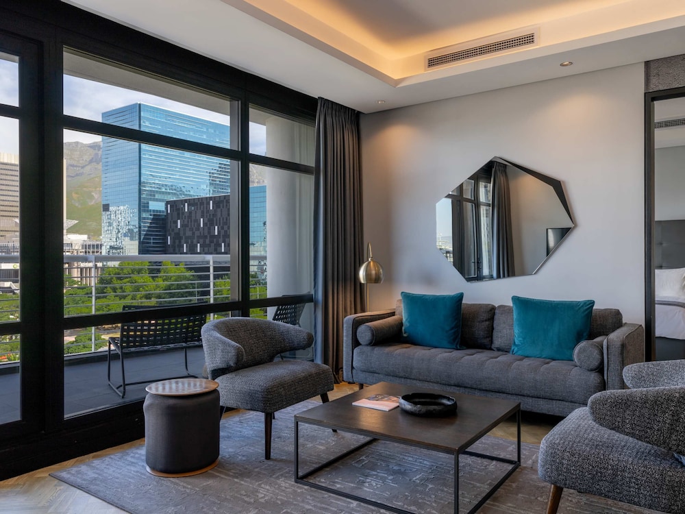 The Onyx Hotel 33/64