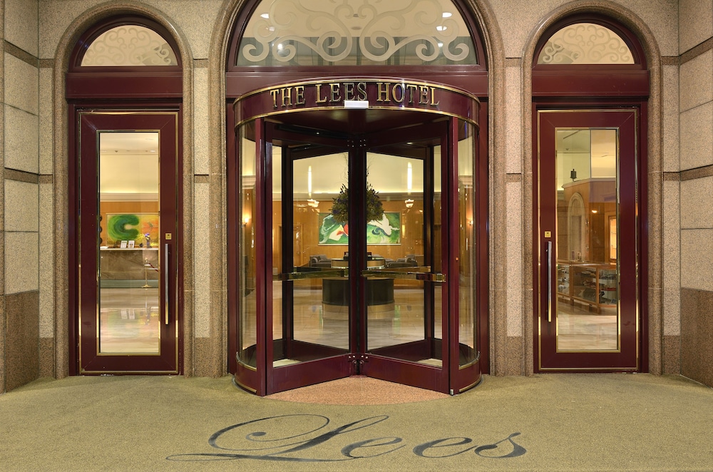 Lees Hotel 36/51