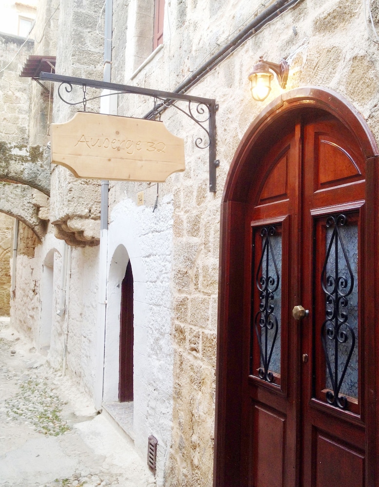 Auberge 32 23/38