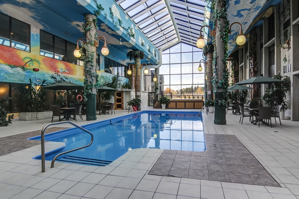 Centre de Congres Hotel La Sagueneenne 18/31