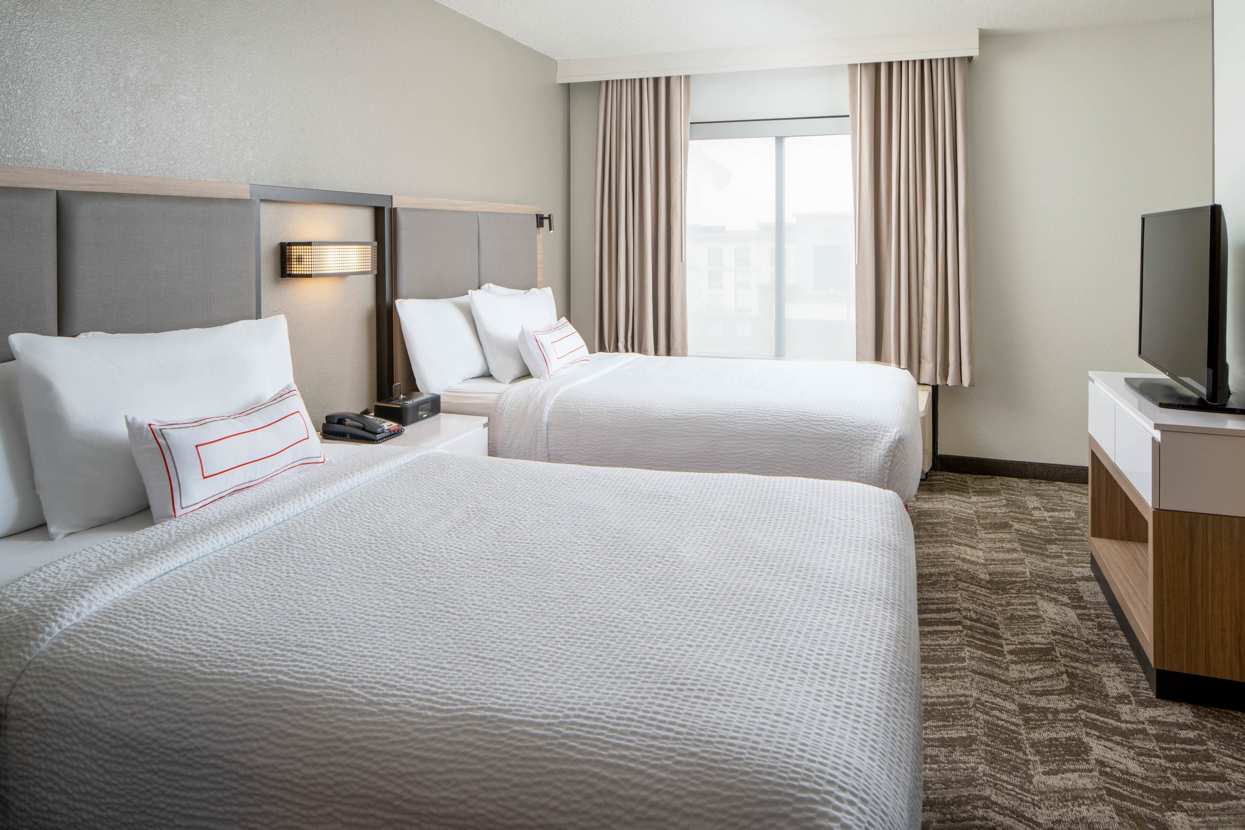 SUITE, 2 DOUBLE BEDS, ACCESSIBLE