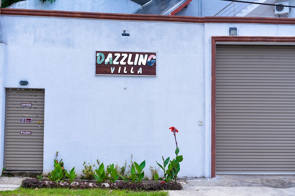 Dazzling Villa 4/54
