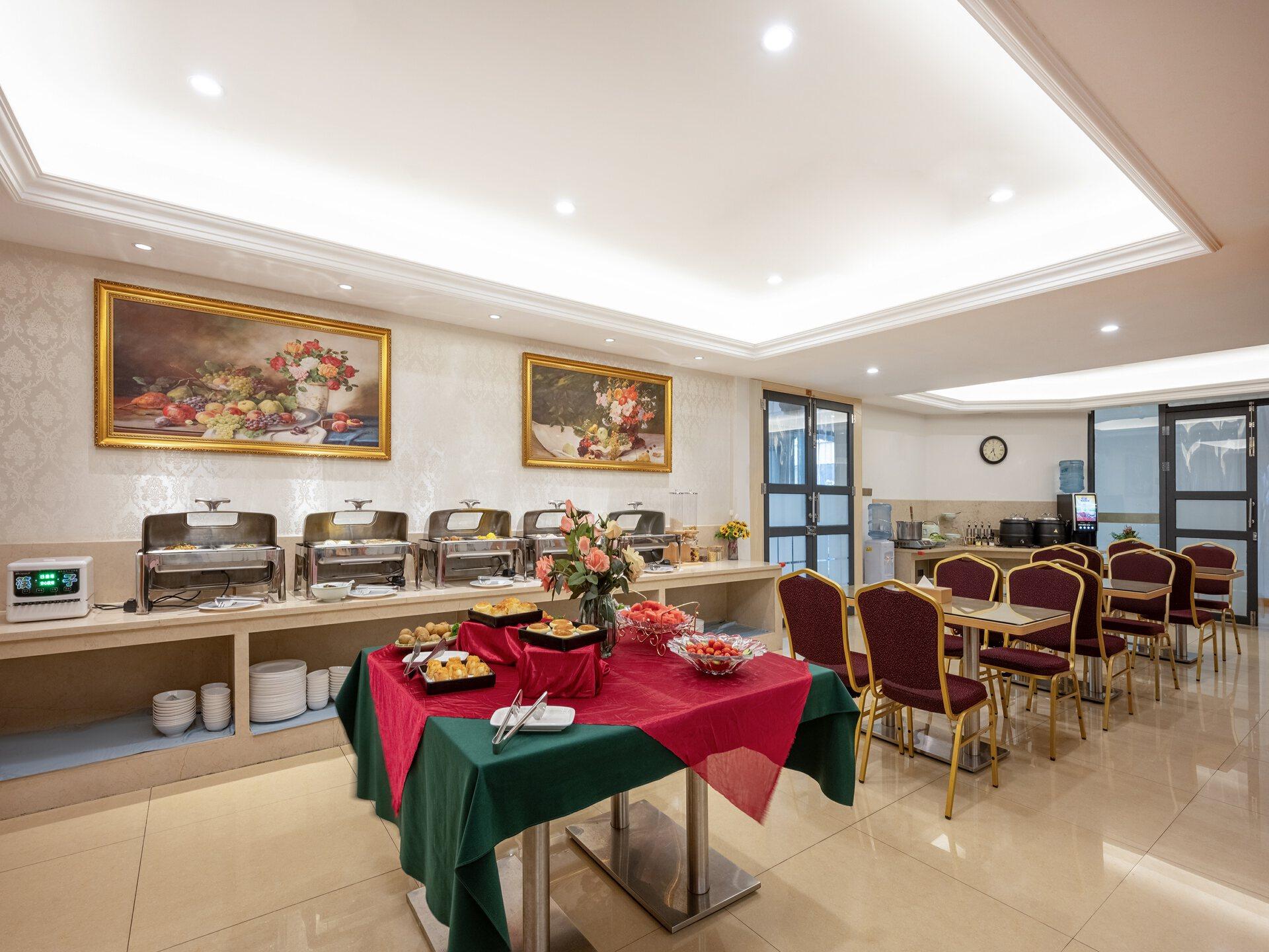 Vienna 3 Best Hotel (Guangzhou Xintang Shacun Metro Station) 49/58