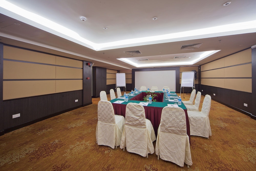 Kinabalu Daya Hotel 65/72