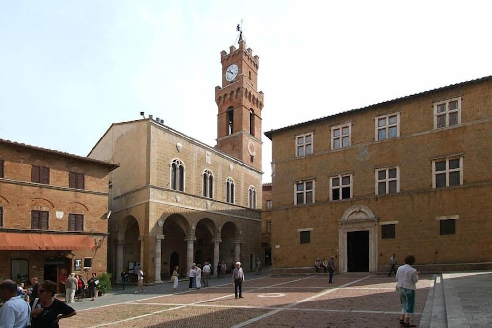 Hotel Corsignano 68/72
