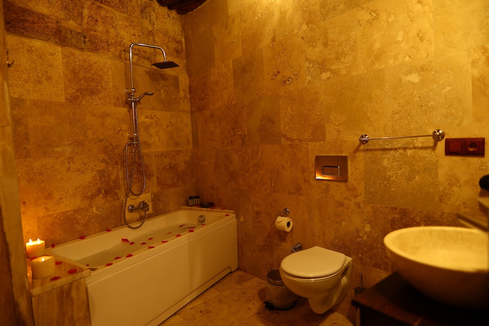 Shadow Cave House 49/49