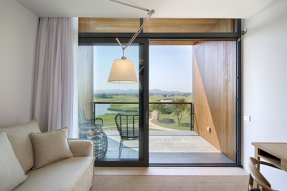 Emporda Golf Resort 40/60