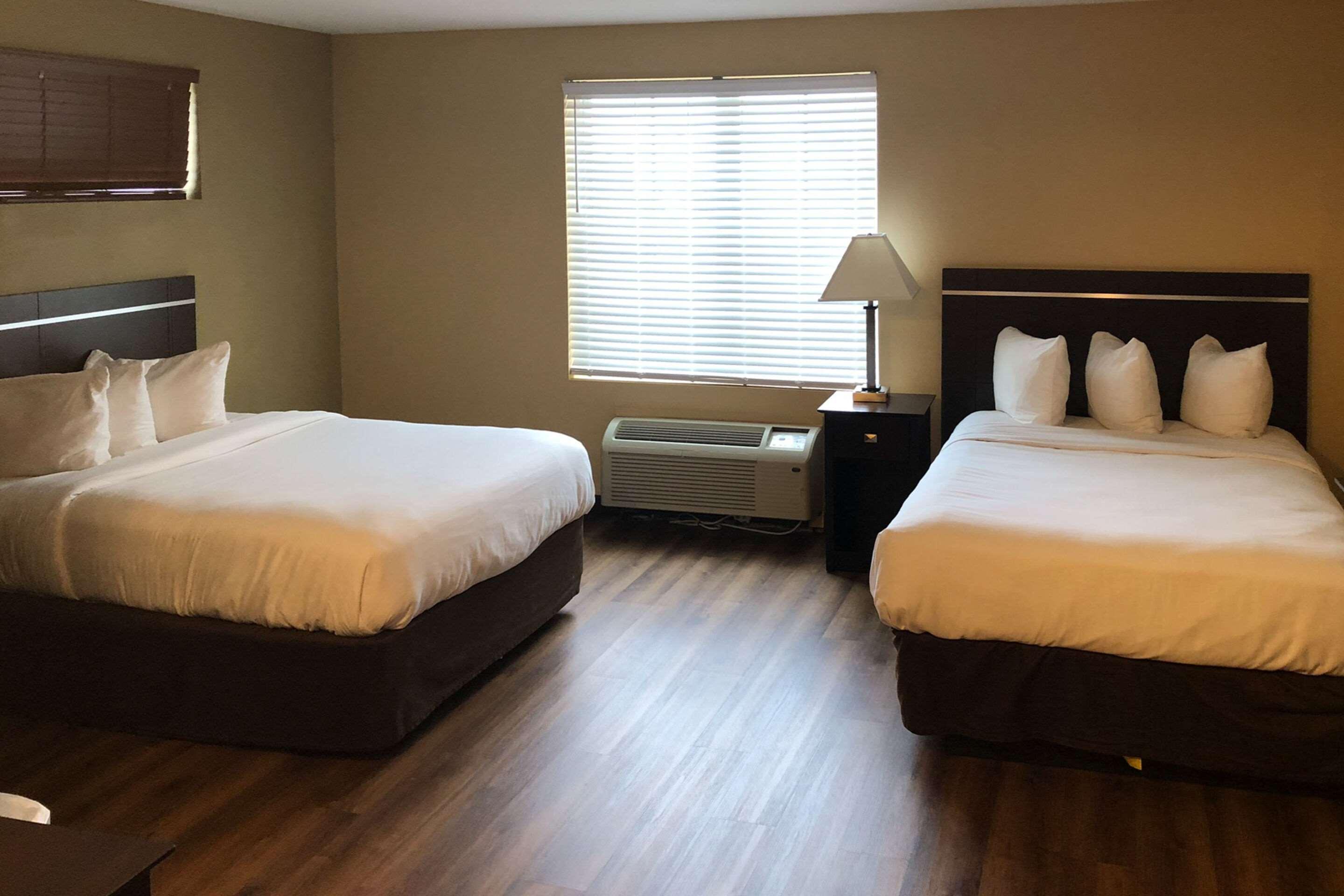 Efficiency, Suite, 2 Double Beds