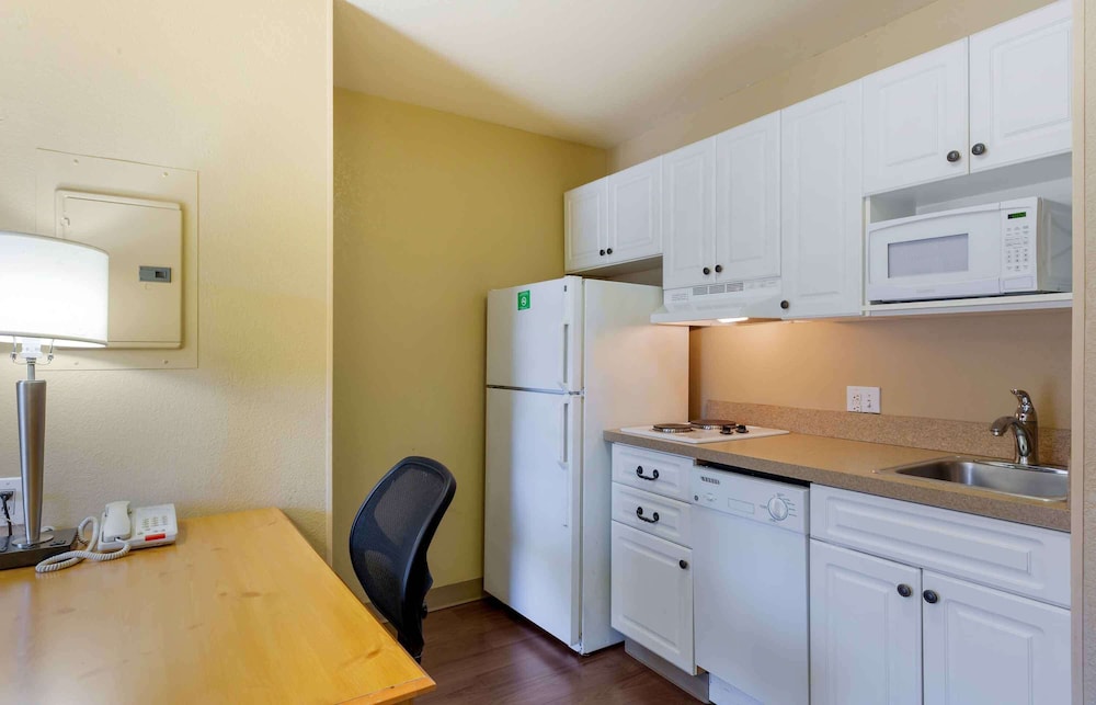 Extended Stay America Boston-Woburn 40/41