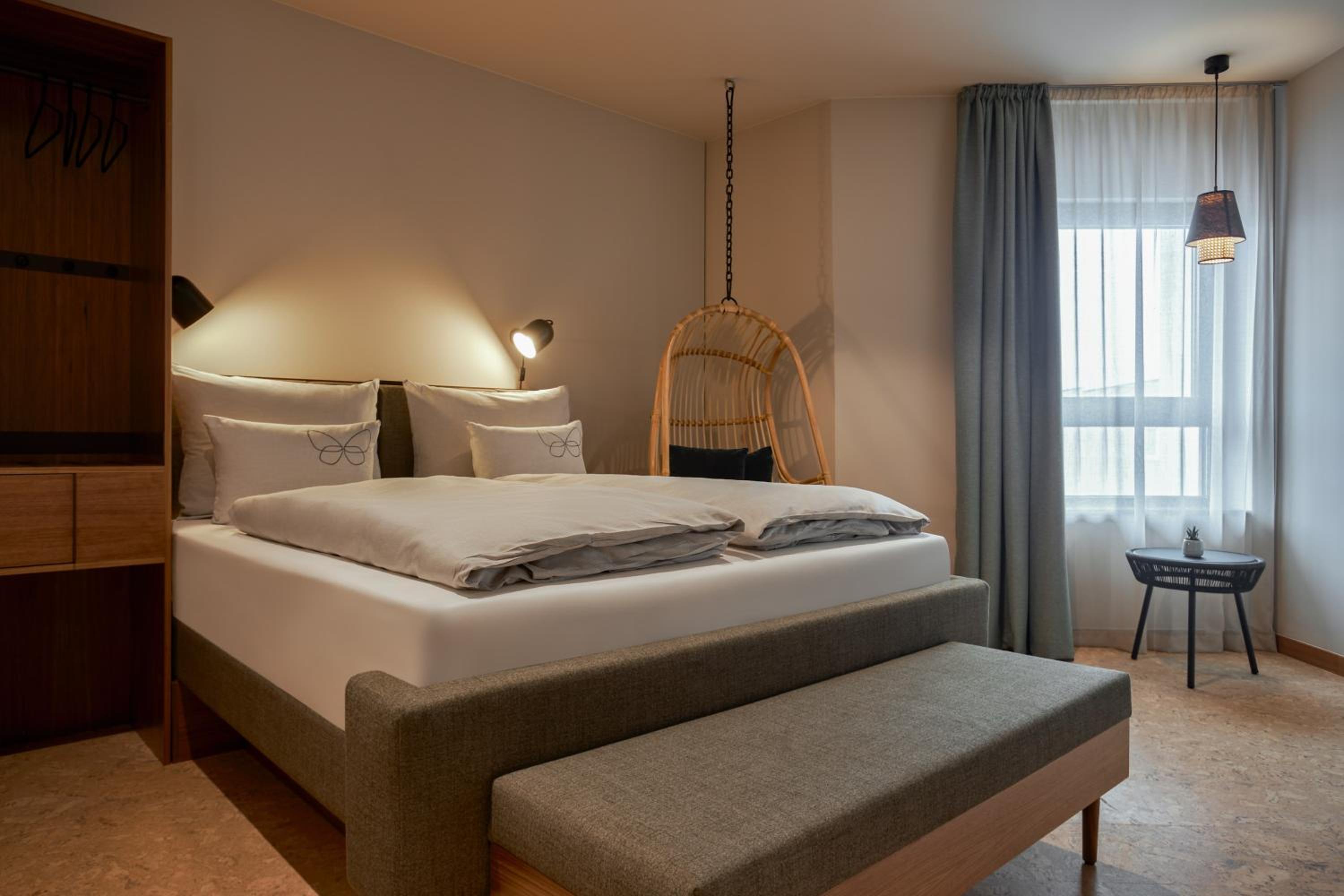 Cocoon, Urban, Standard, Double Bed