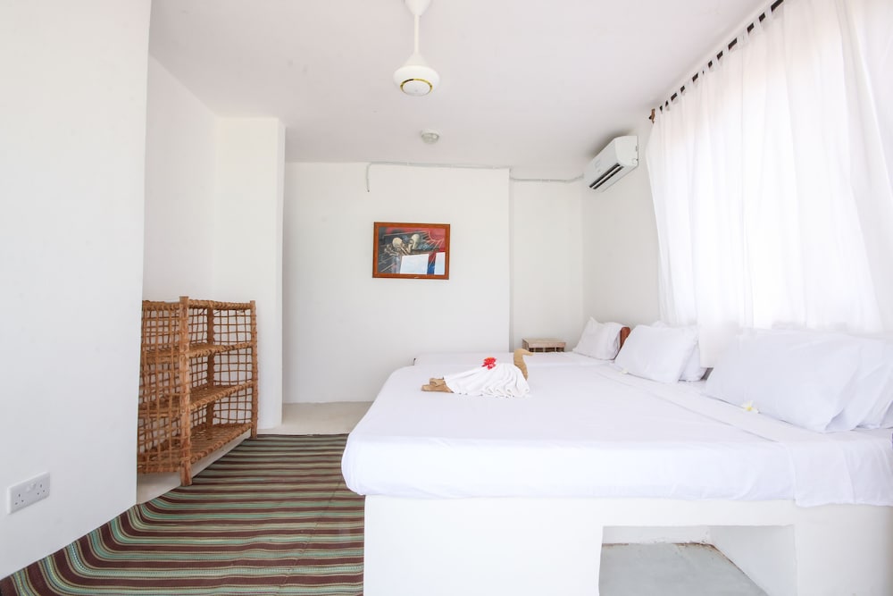 Coral Rock Hotel 14/50