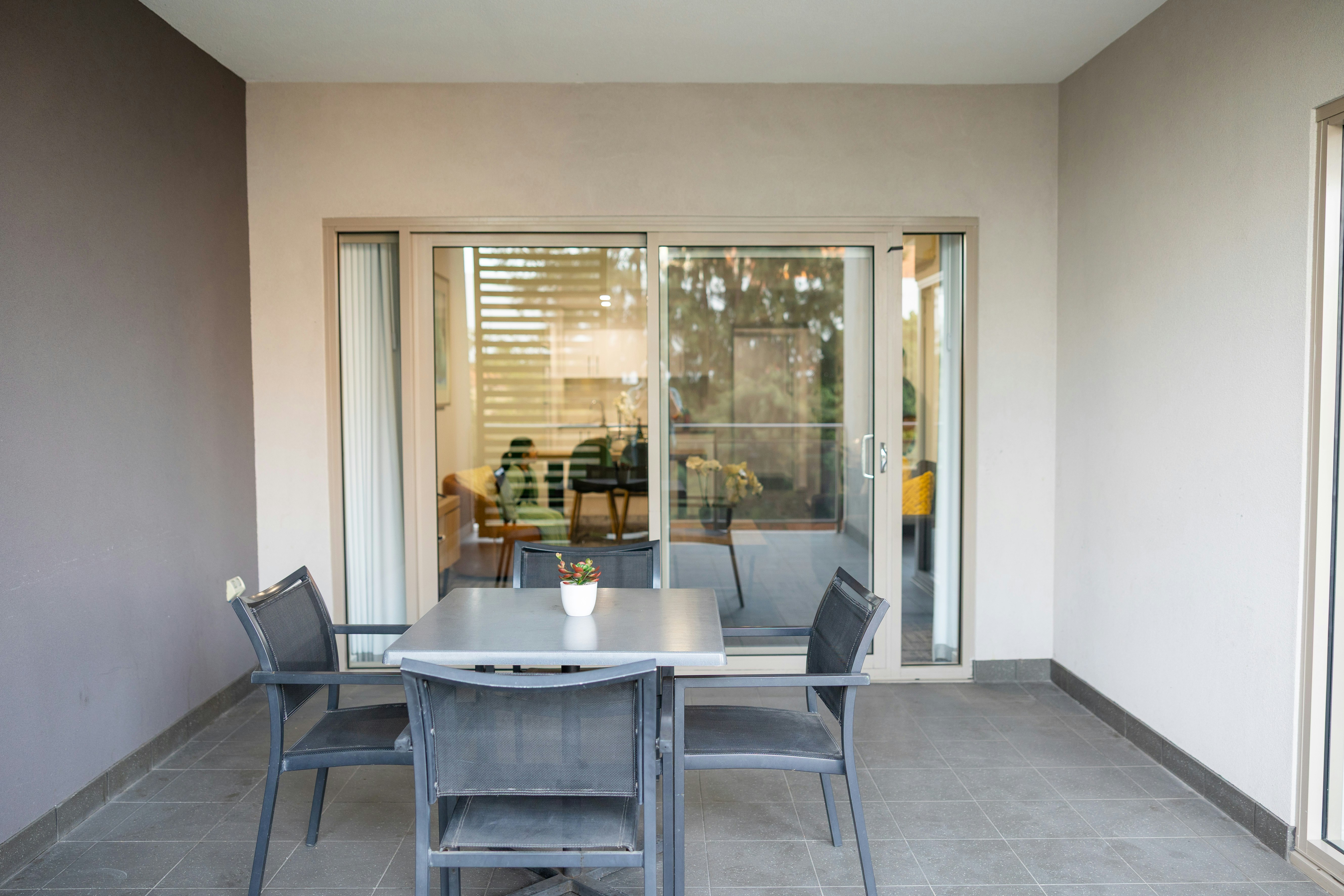 Baileys Serviced Apartments 13/76