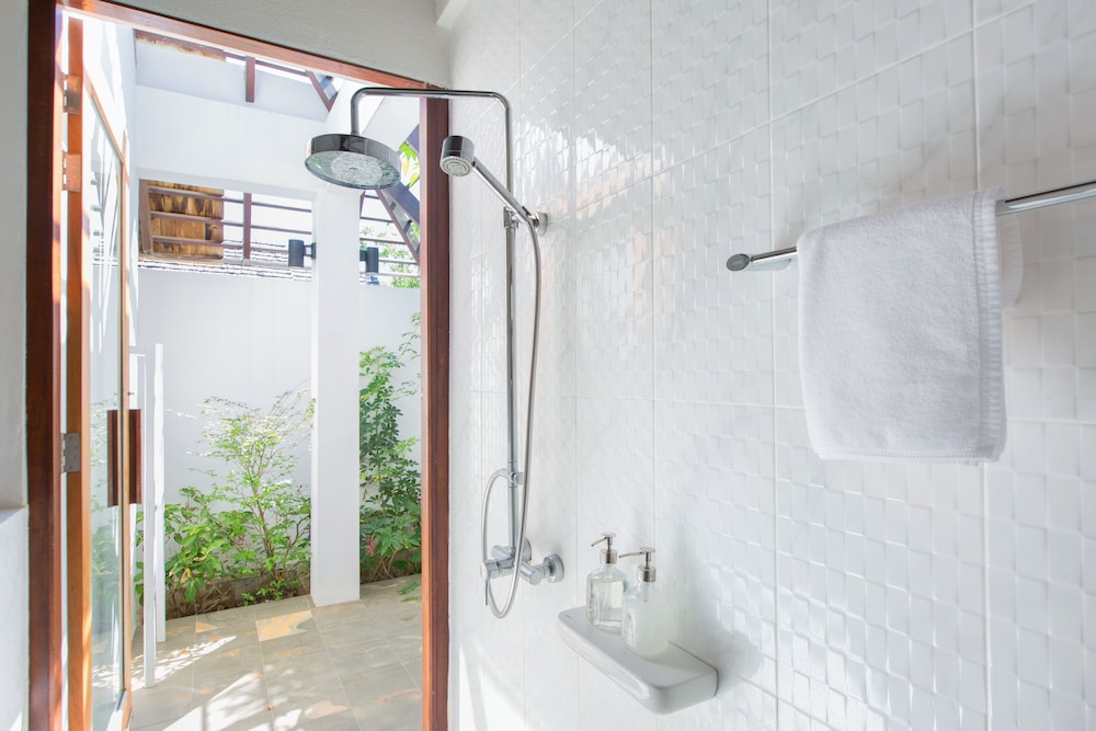 Mira Montra Resort Koh Mak 48/50