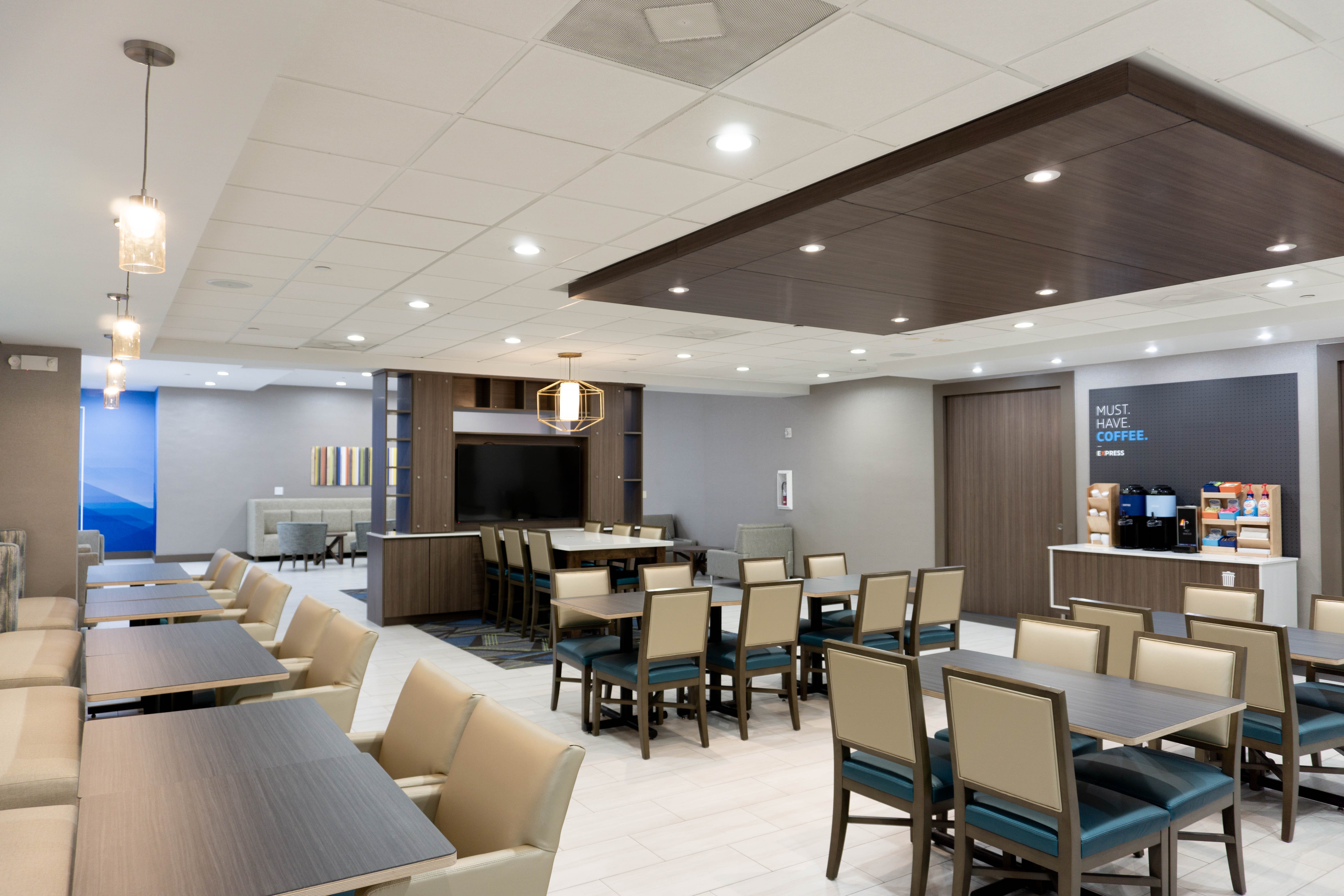 Holiday Inn Express Hotel And Suites Los Angeles Downtown West 38/55