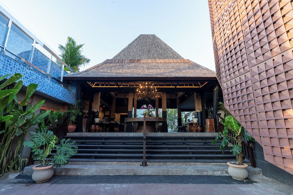 VILLA KAYU RAJA in Seminyak