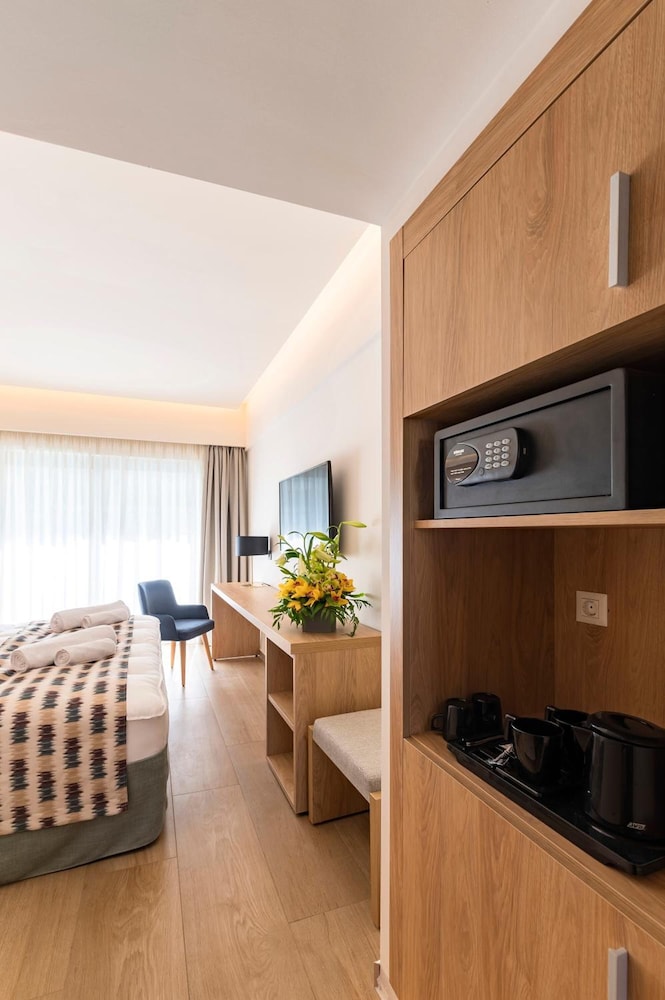 Acandia Hotel 21/63