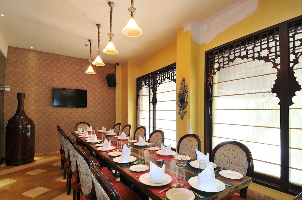 QUTUB RESIDENCY 19/31