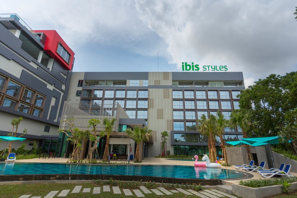 Ibis Styles Batam Nagoya 5/68