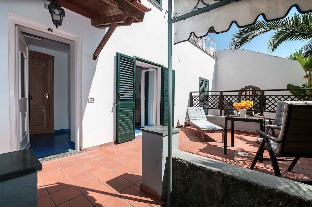 Punta Molino Beach and Resort Spa 52/82