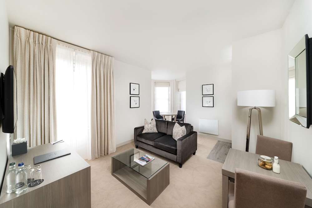 Dunalastair Hotel Suites 27/39