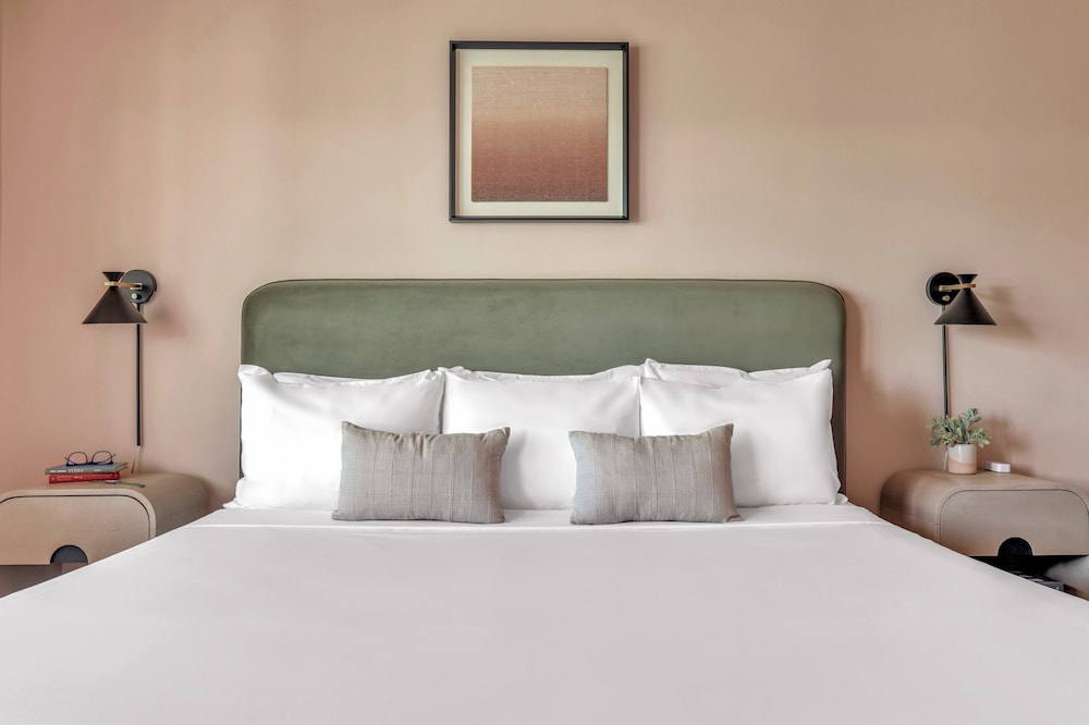 City Center Hotel Long Beach, Sonder by Marriott Bonvoy 15/53