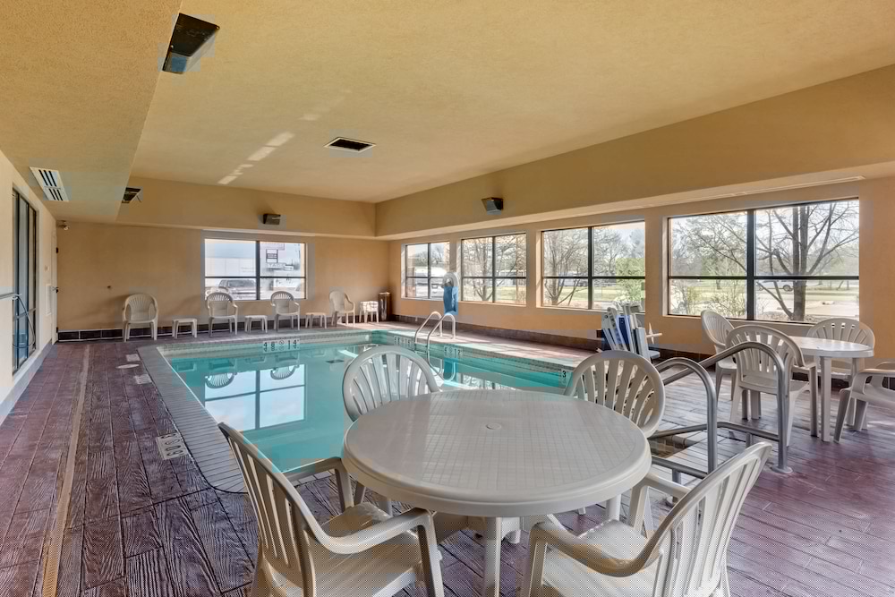 Best Western Seminole Inn & Suites 25/36