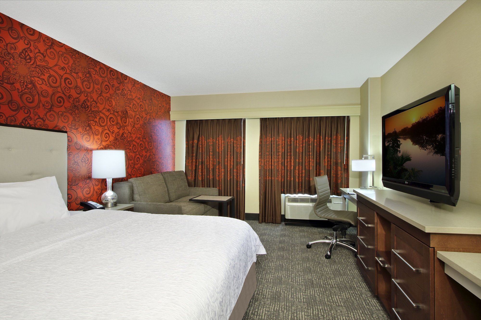 ROOM, KING BED, SOFA