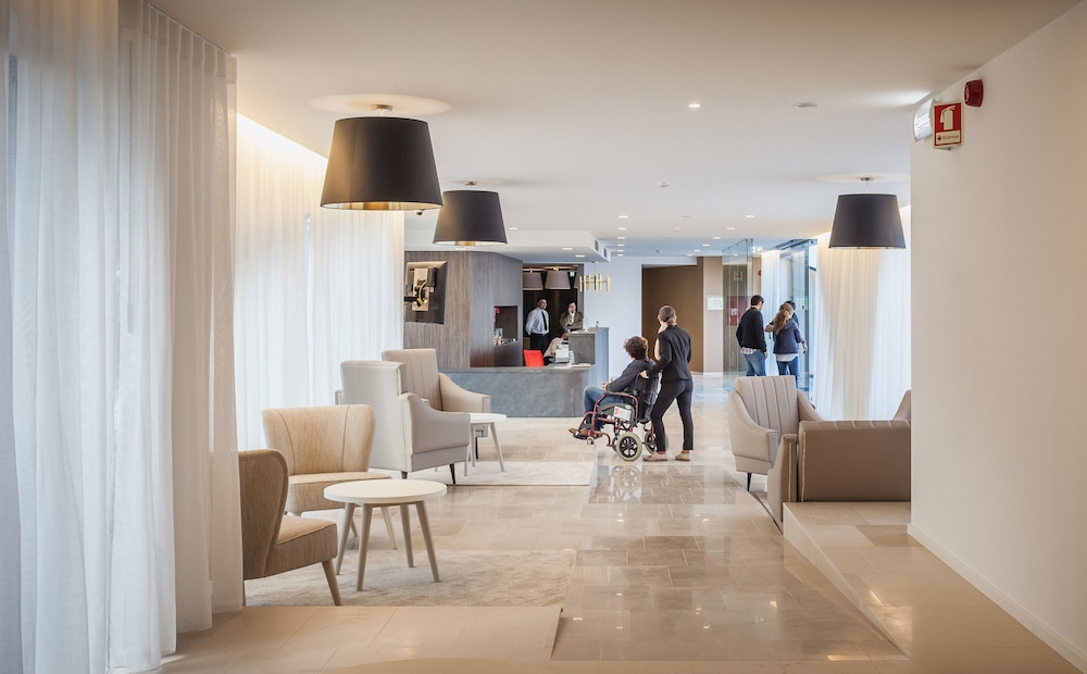 Essence Inn Marianos 43/67