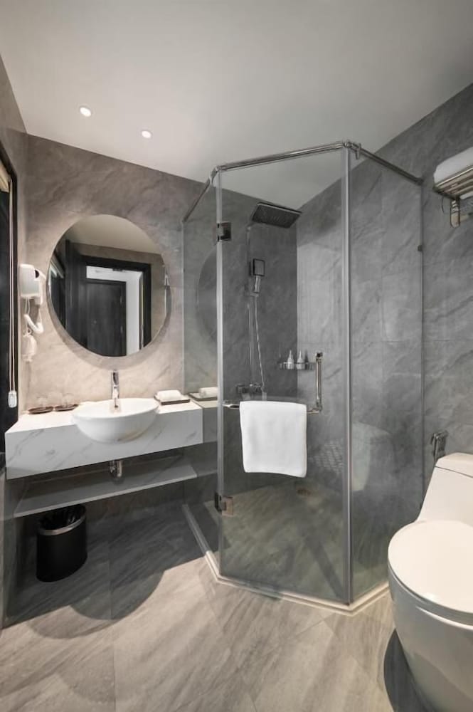 Luxe Paradise Premium Hotel 47/50