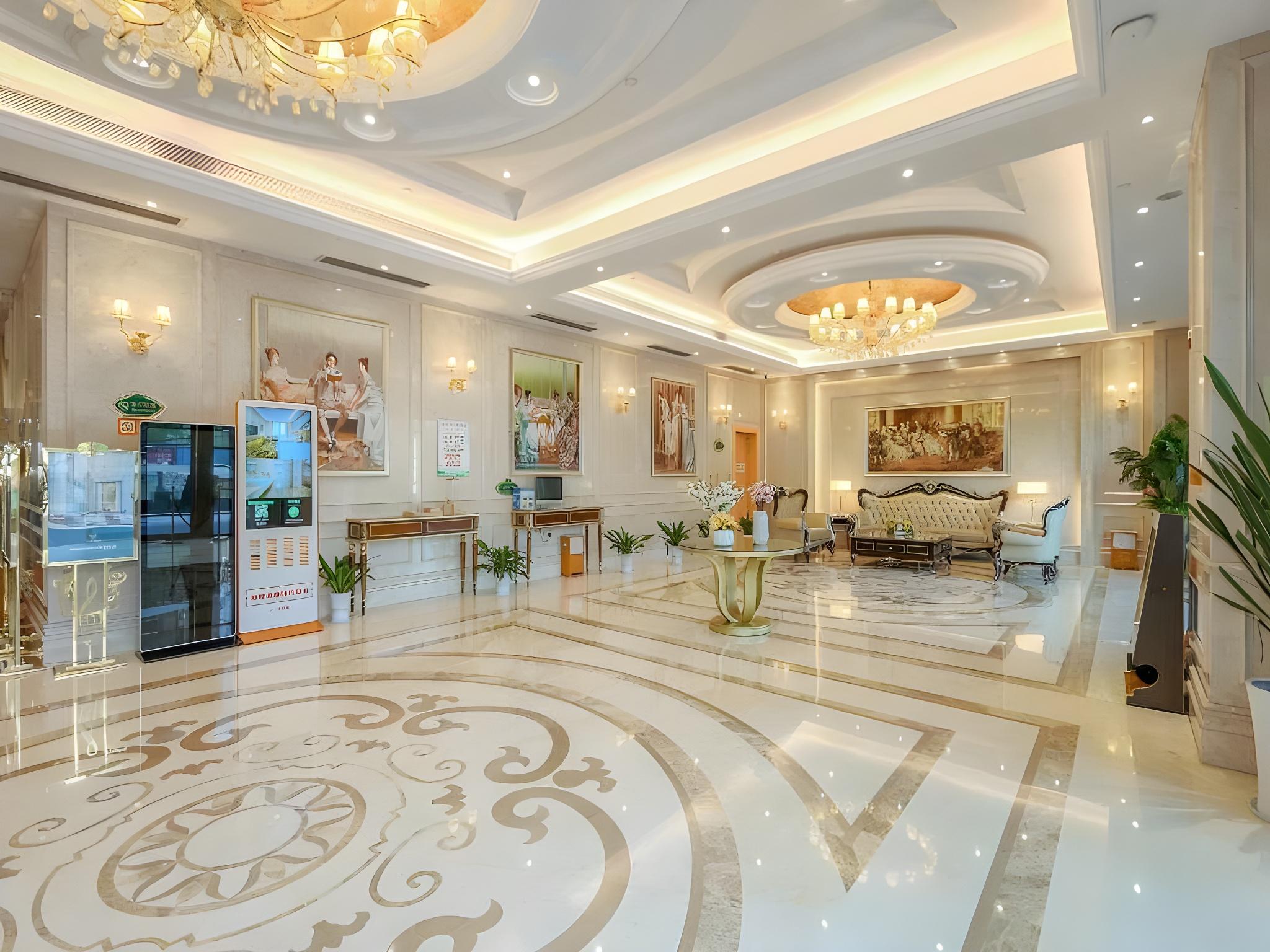 Vienna International Hotel (Wuhan Hanxi) 22/66