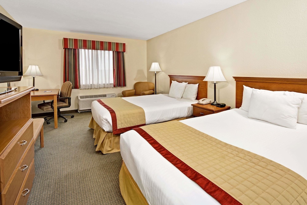 Baymont By Wyndham Indianapolis, IN 9/26