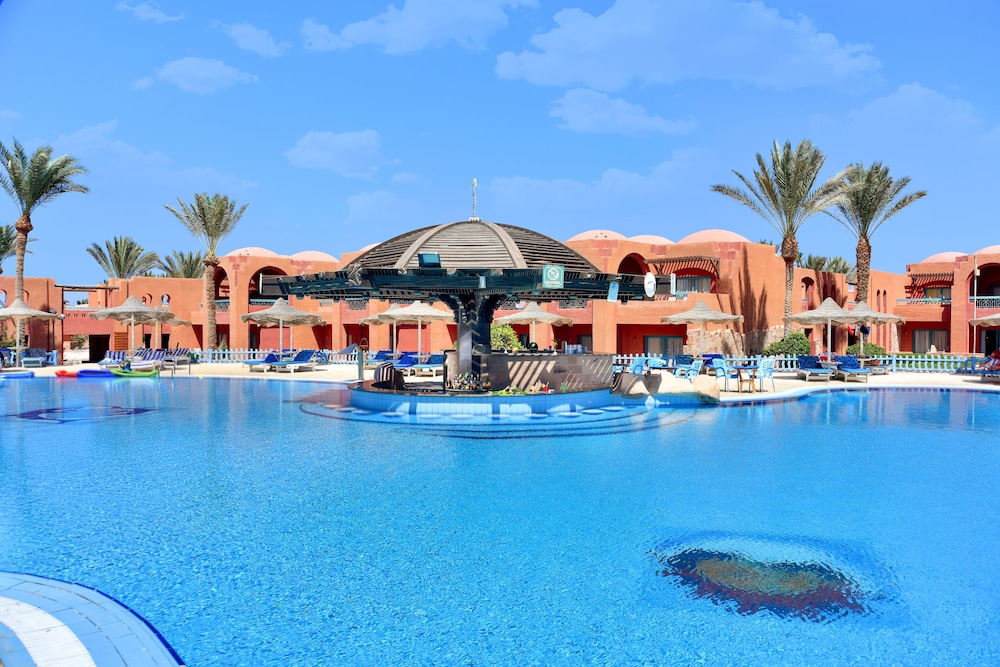 Swisstouch Oriental Resort Marsa Alam 48/50