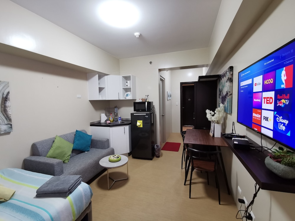 Avida Towers Davao 32/50