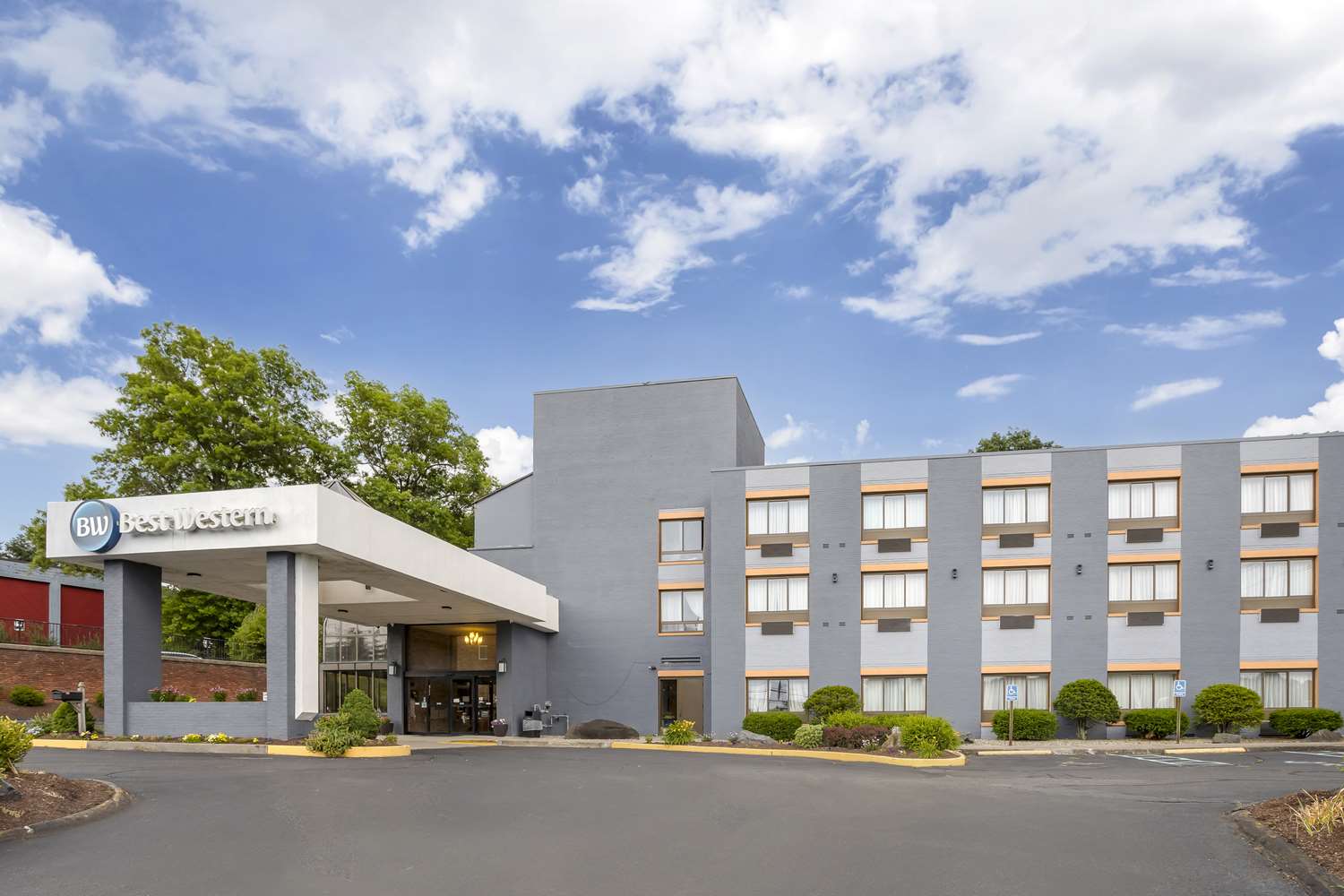 Best Western Danbury/Bethel 2/15