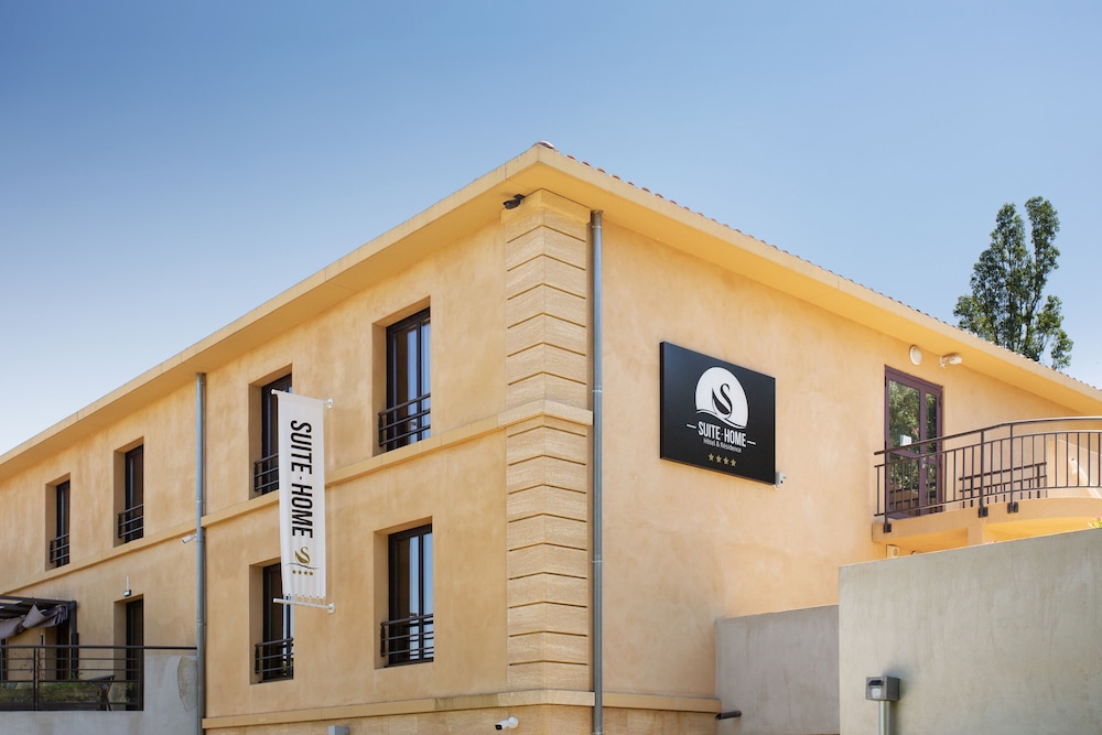 Suite Home Aix en Provence Bouc Bel Air in BOUC BEL AIR