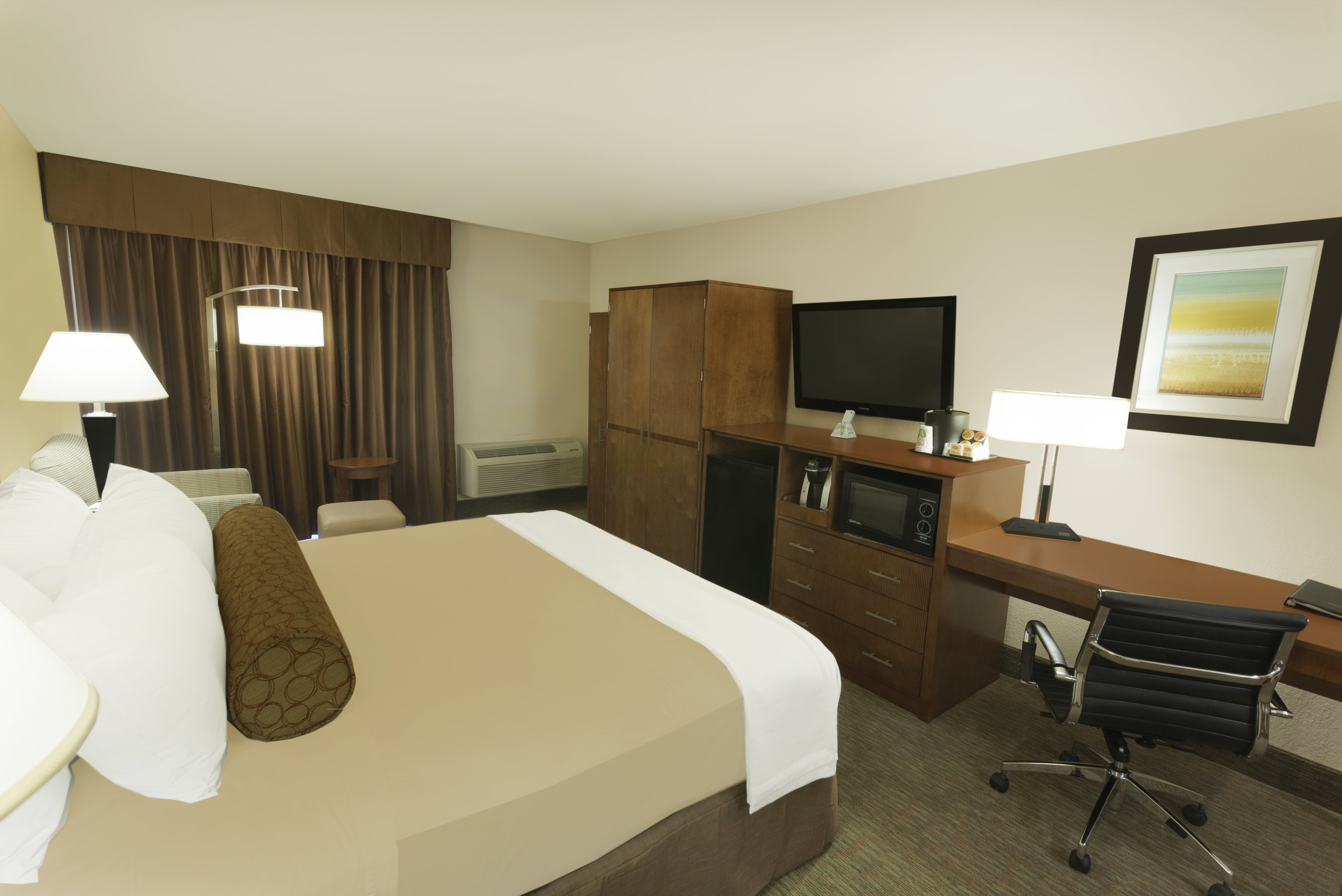 Best Western Plus Atrium Inn 10/26