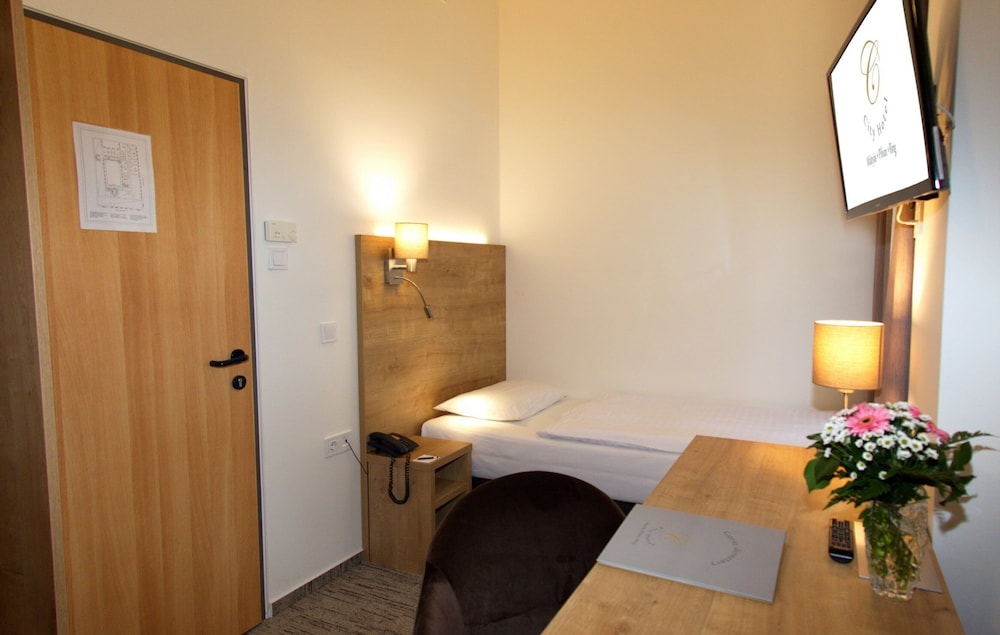 City Hotel Ring 23/36