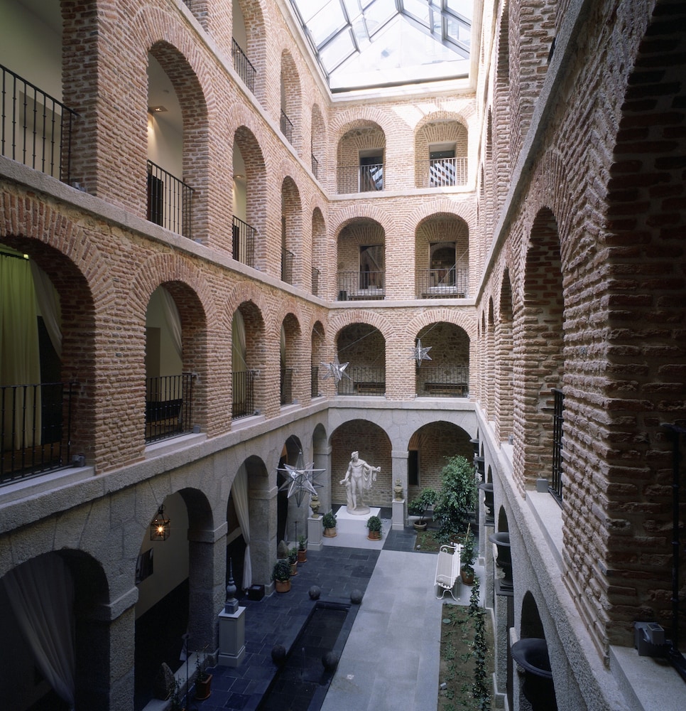 Parador De La Granja 47/50