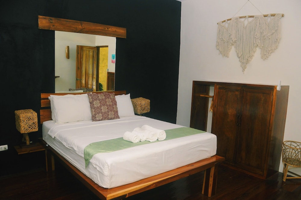 Bluemango Rooms & Villas 12/50