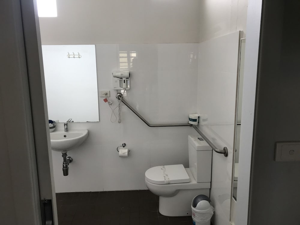 Coffs Shearwater Motel 13/69