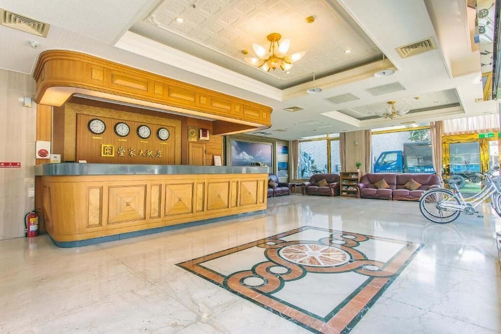 FoungJia Hotel 4/26