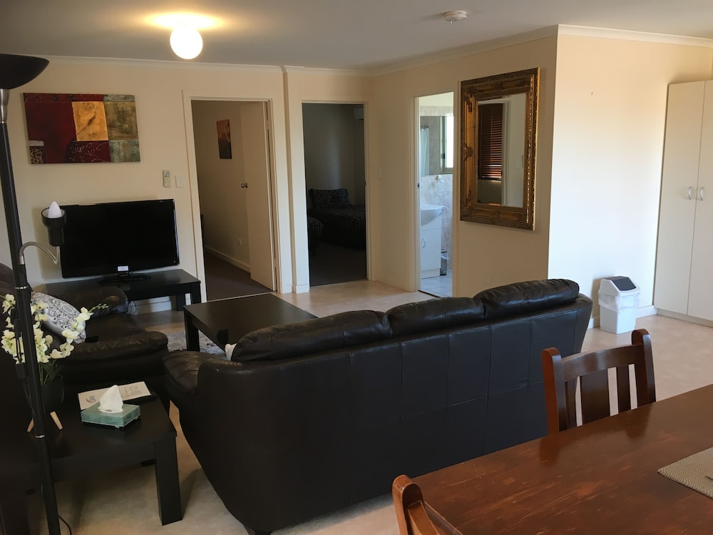 AIRPORT WHYALLA MOTEL 4/58