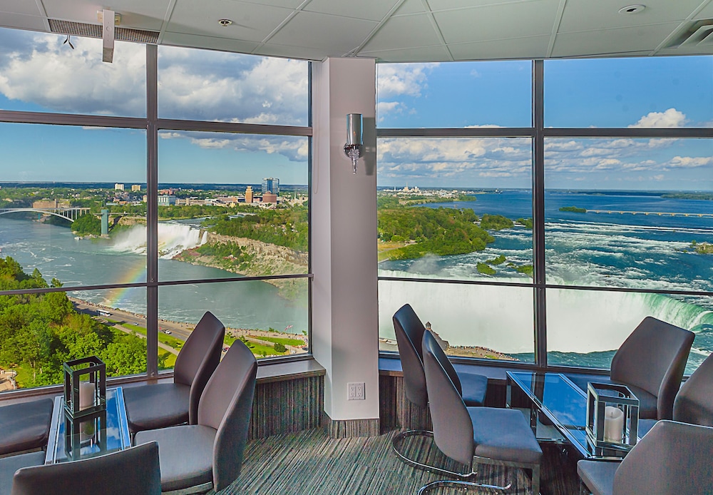 The Tower Hotel Fallsview 34/50