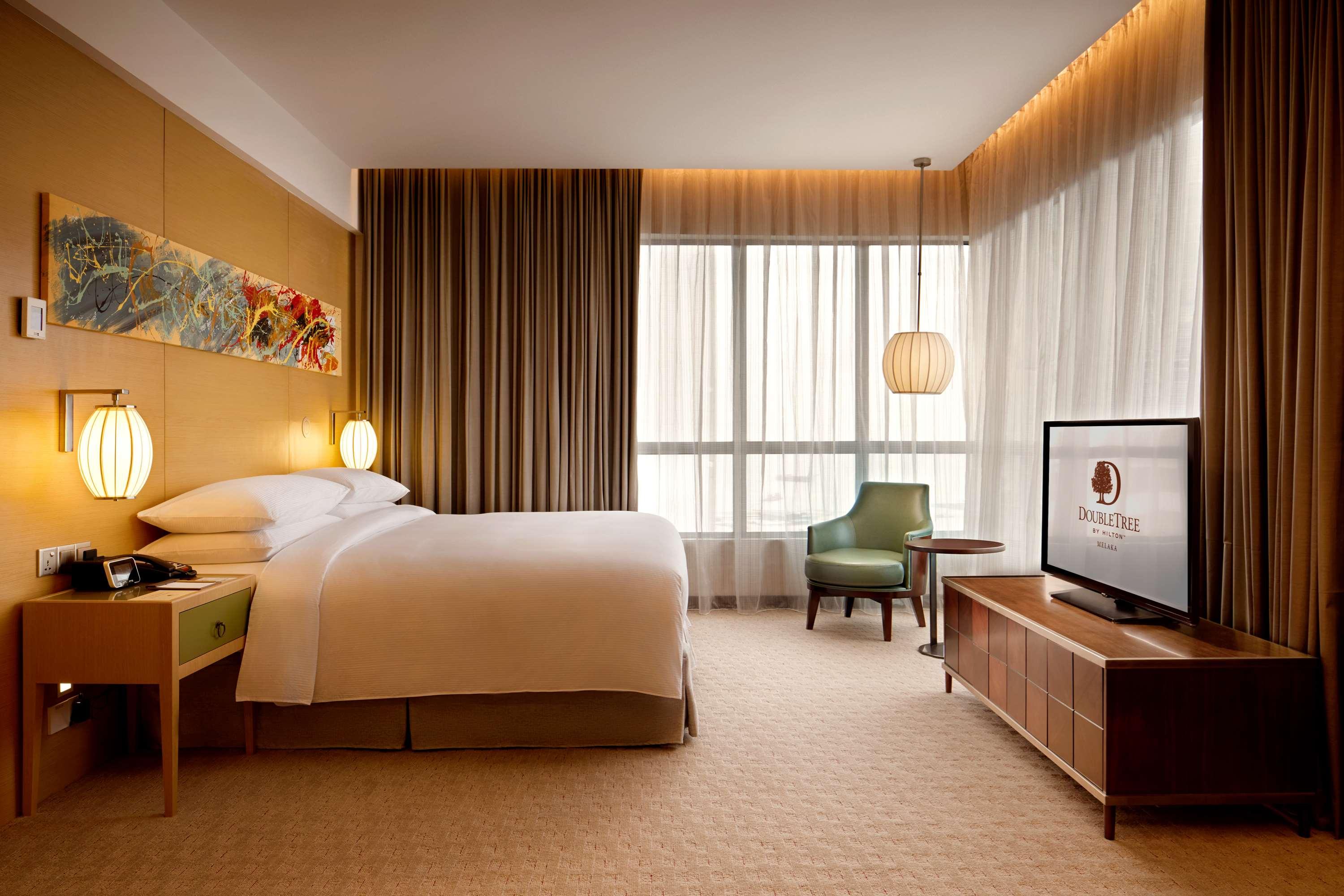 1 BEDROOM, PRESIDENTIAL, SUITE, KING BED