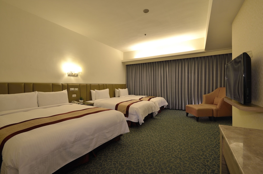 Toong Mao Evergreen Hotel 11/40
